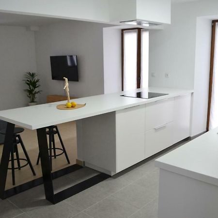 Ura Appartement Lesaka Buitenkant foto
